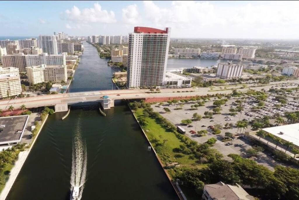 Amazing 1B-1B Apartment With Amazing View! 28A Hallandale Beach Zewnętrze zdjęcie
