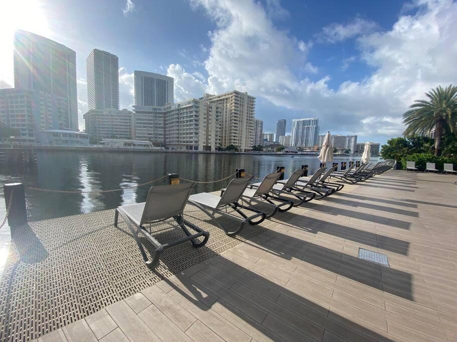 Amazing 1B-1B Apartment With Amazing View! 28A Hallandale Beach Zewnętrze zdjęcie