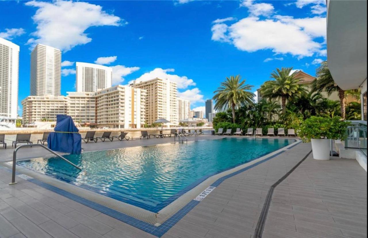 Amazing 1B-1B Apartment With Amazing View! 28A Hallandale Beach Zewnętrze zdjęcie